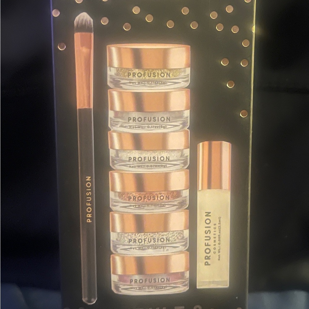 Profusion Cosmetics Sparkling & Dazz Eyeshadow Palette Luxurious Metallic Finish